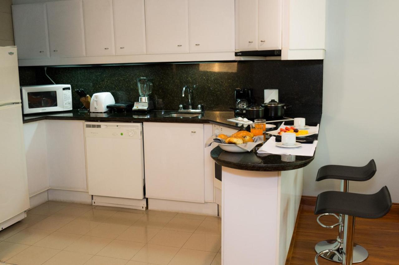 Aparta Hotel Torres De Suites キト エクステリア 写真