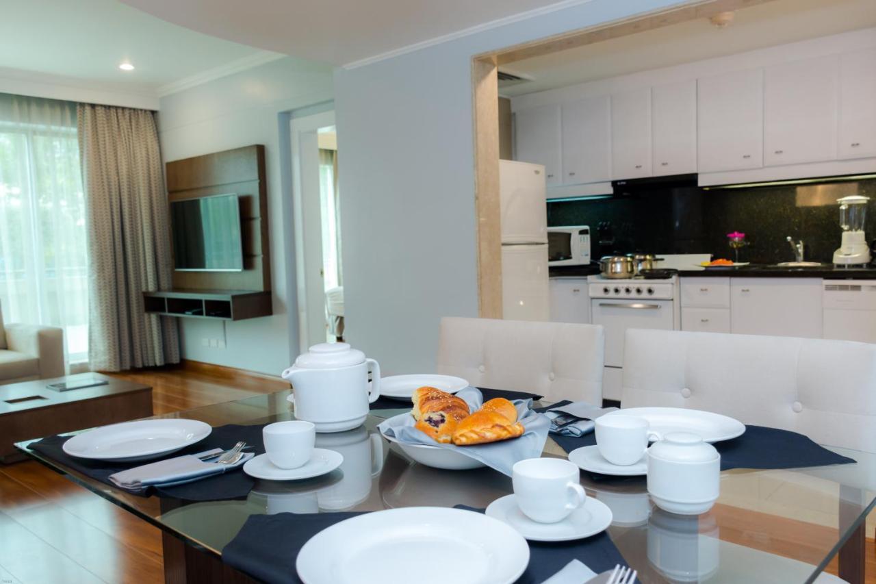 Aparta Hotel Torres De Suites キト エクステリア 写真