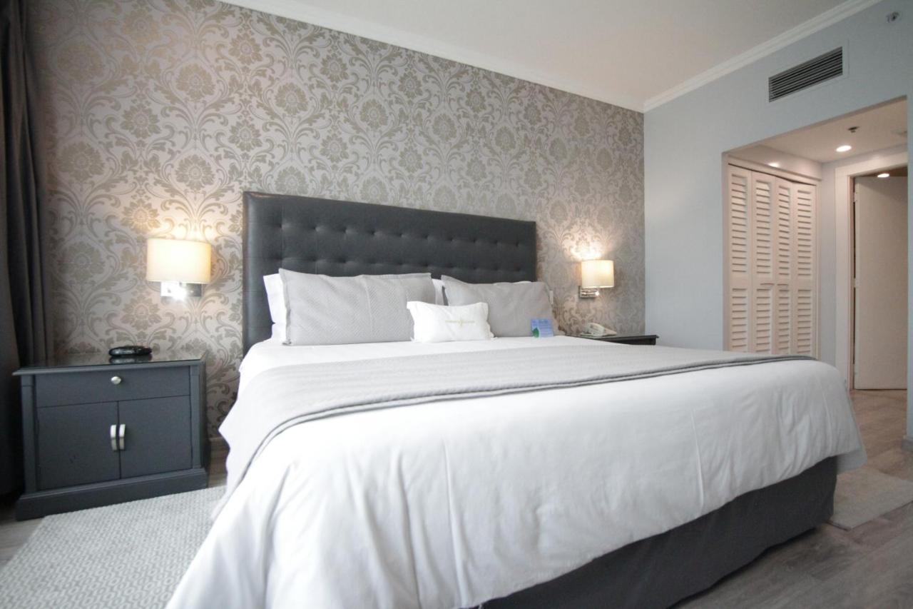 Aparta Hotel Torres De Suites キト エクステリア 写真